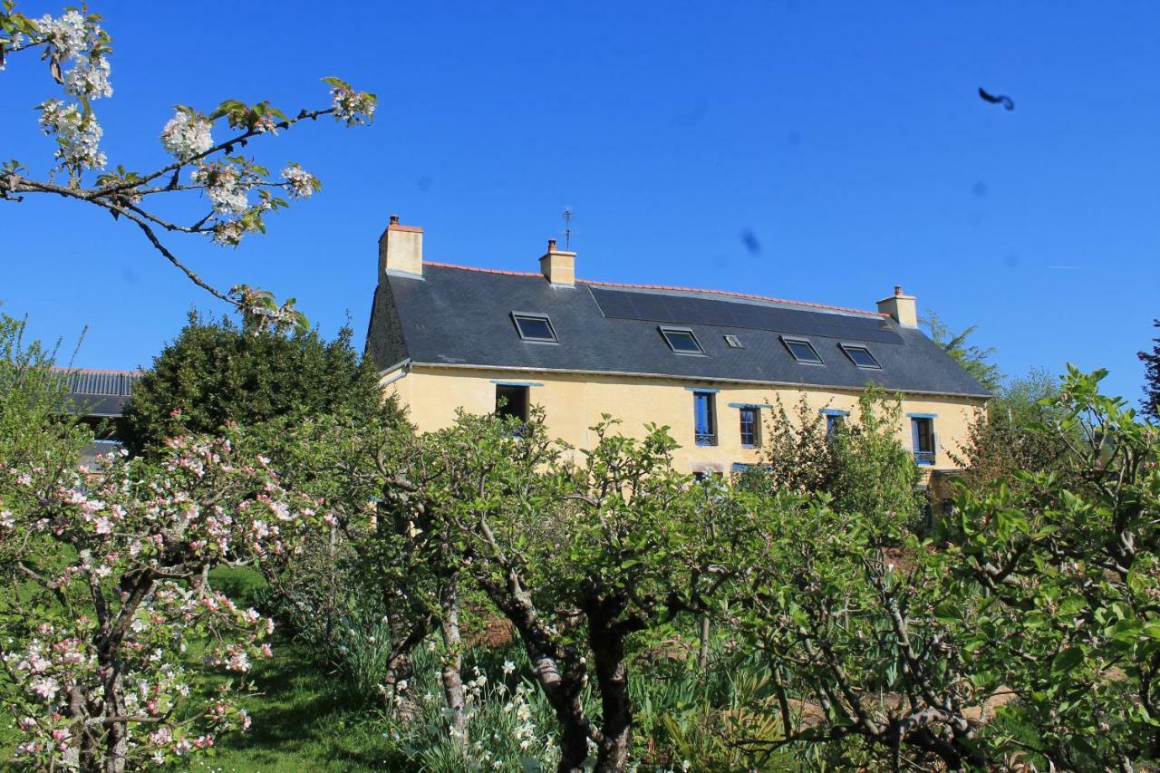 L'Ancien Presbytere Hotell Monterfil Eksteriør bilde